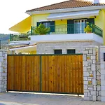 Dionysia Apartmán *