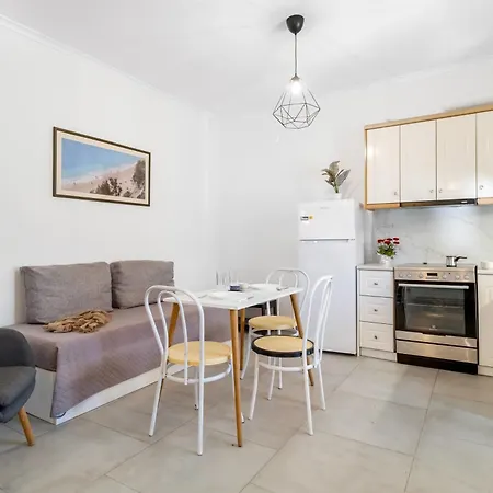 Dionysia Apartament *
